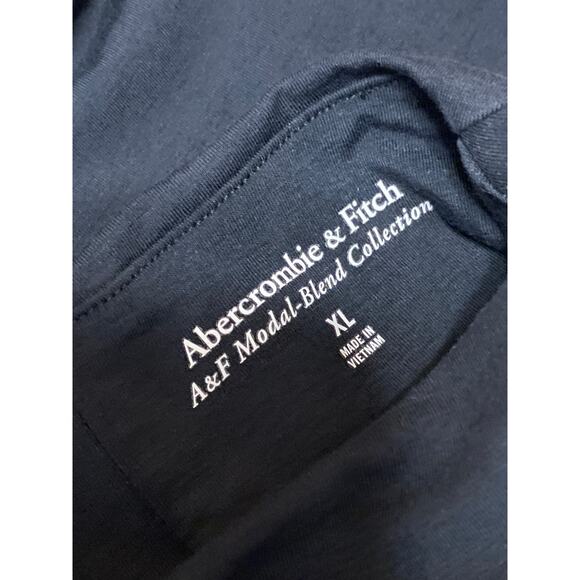 Abercrombie & Fitch Womens Black Sleeveless Ruched Mock Neck Crop Tank Top Sz XL - Picture 4 of 4